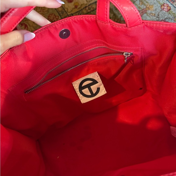 Telfar Red Medium Shopper - Picture 3 of 4
